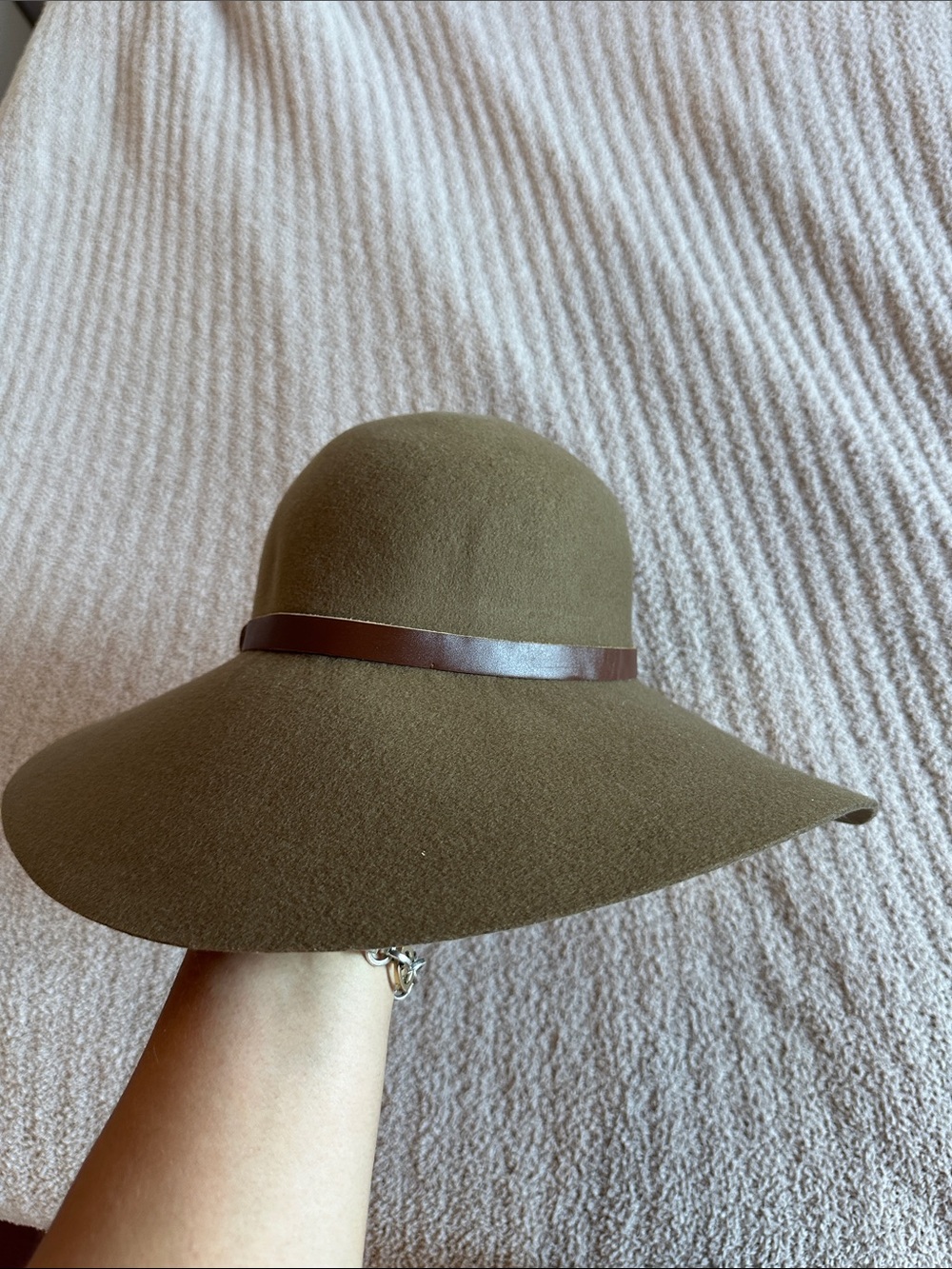 Eric Javits 100% Olive Green Wool Hat
